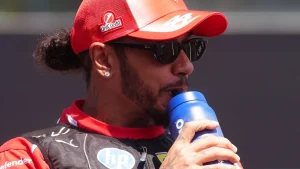 仅超速0.1km/h！汉密尔顿再吃罚单，F1匈牙利站自嘲“犯错太多”