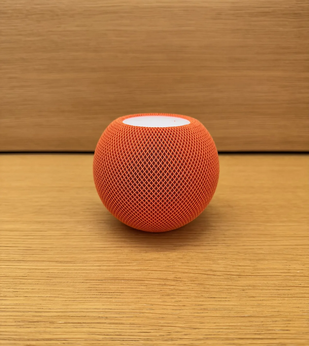 苹果智能家居三连发：Siri AI中枢、新Apple TV在路上
