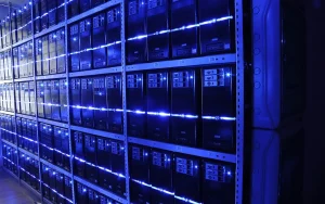 想绕开电网建 AI 数据中心?90 吉瓦「离网」豪赌接连碰壁 想绕开电网建 AI 数据中心?90 吉瓦「离网」豪赌接连碰壁