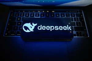 DeepSeek 100亿元融资紧急暂停:创始人言论泄露引发连锁反应 DeepSeek 100亿元融资紧急暂停:创始人言论泄露引发连锁反应