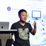 3.7 万个 AI 智能体组队做药，默克数月后做出同款
