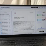 把全家说明书喂给 AI，翻半小时变几秒