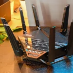 宿舍合租 Wi-Fi 太差？这 7 个办法真正管用