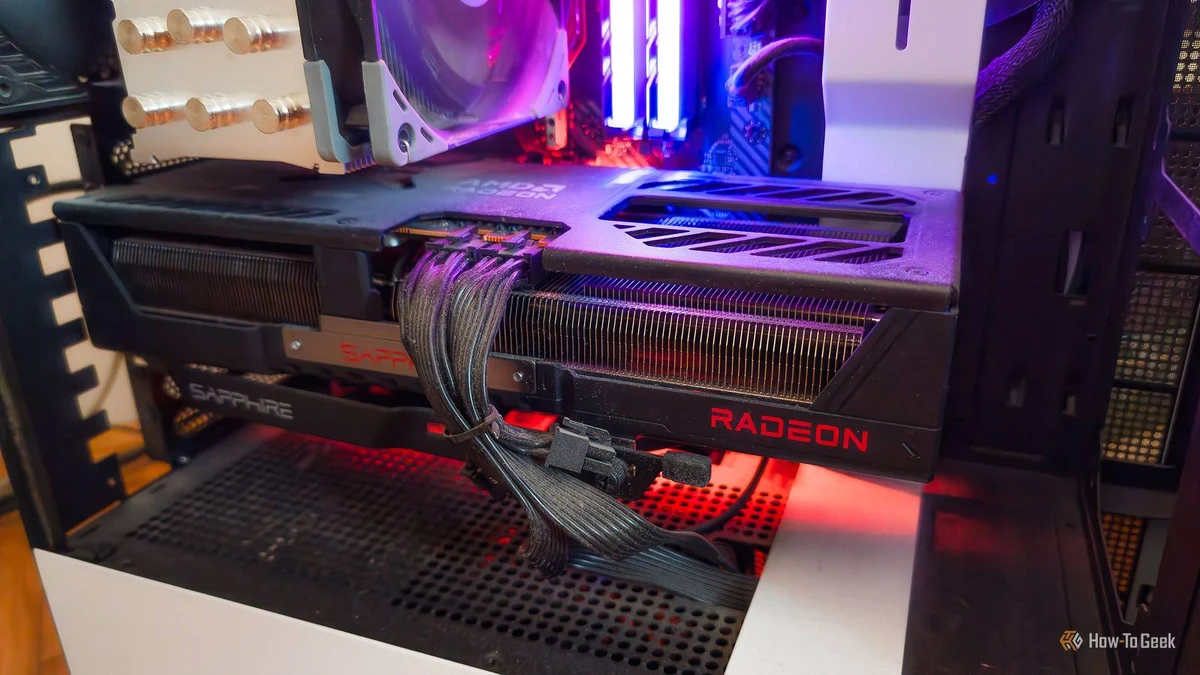 从英伟达换到 AMD，最让用户意外的不是性能是软件