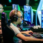 Twitch 默认拿直播喂亚马逊 AI，关掉要挖三层