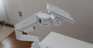 2026 显示器支架怎么选?四款横评一次看懂 846121c8221eb0e85077bd84f8d80ed2_header