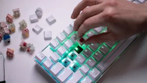 磁轴键盘选 HE 还是 TMR?看懂这 4 点不被参数绕晕 磁轴键盘选 HE 还是 TMR?看懂这 4 点不被参数绕晕