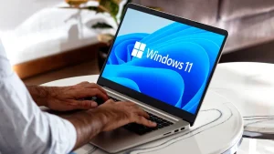 十月这版 Win11,跳过就断补丁 十月这版 Win11,跳过就断补丁