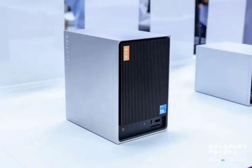 图片来源:IT之家 六联智能 WS18 AI NAS