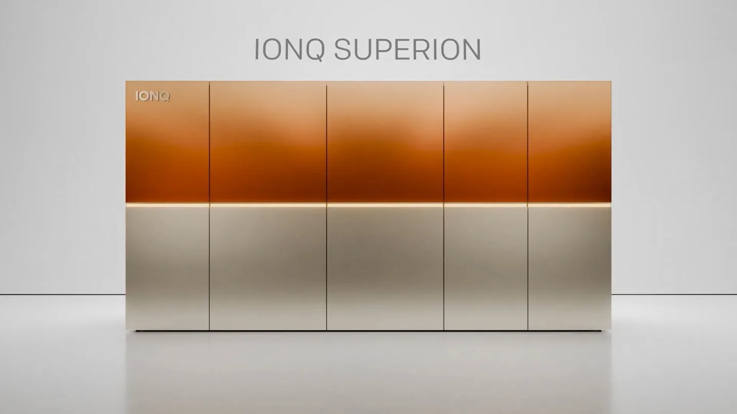 2 万量子比特 26 天破比特币加密？IonQ 给出时间表