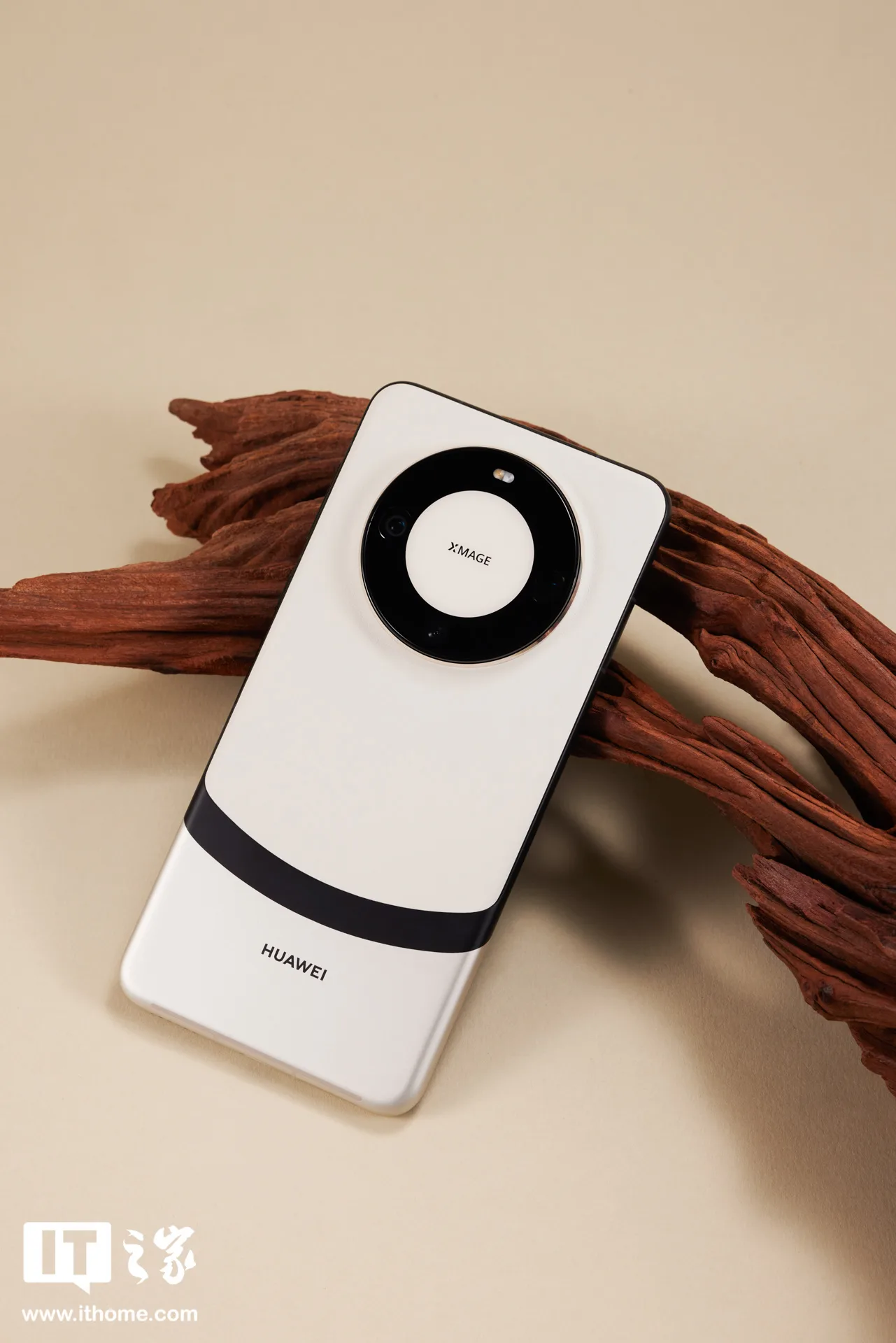 华为 Mate 60 升级鸿蒙 7：老机型解锁眼动翻页