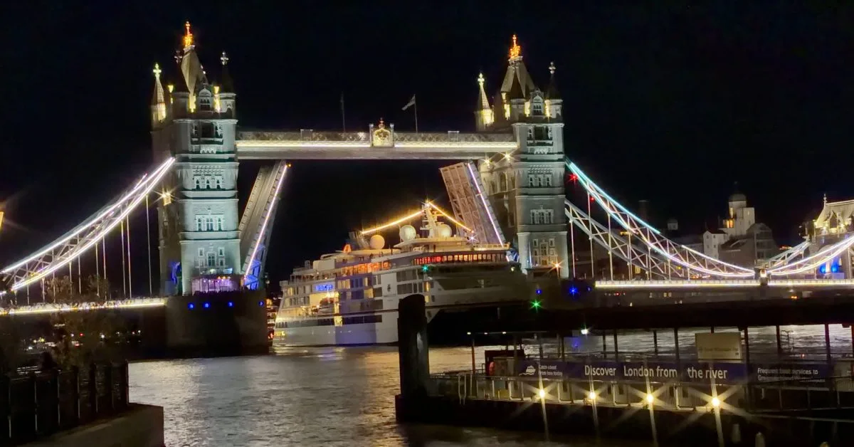 iPhone 18 Pro 夜景视频实测:f/1.48 大光圈有多强