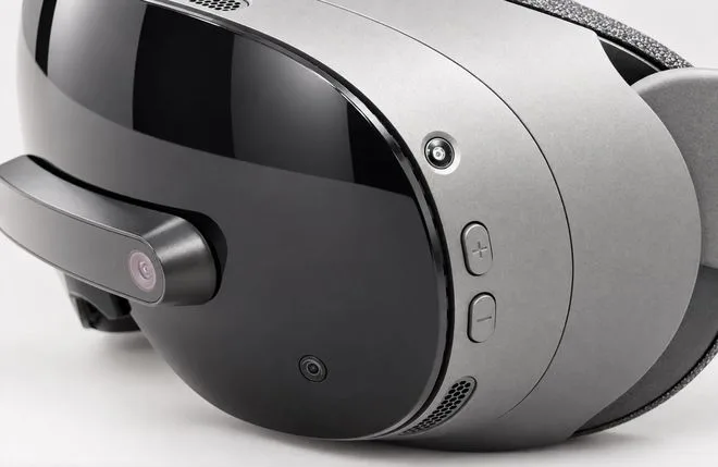 Steam Frame 加装 Arcturus Vision Camera 后的彩透效果对比